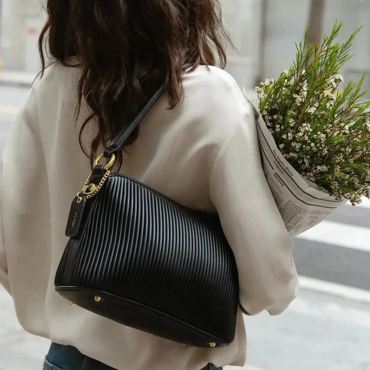 Ella Vegan Leather Shoulder Bag Large | Grey Pleated