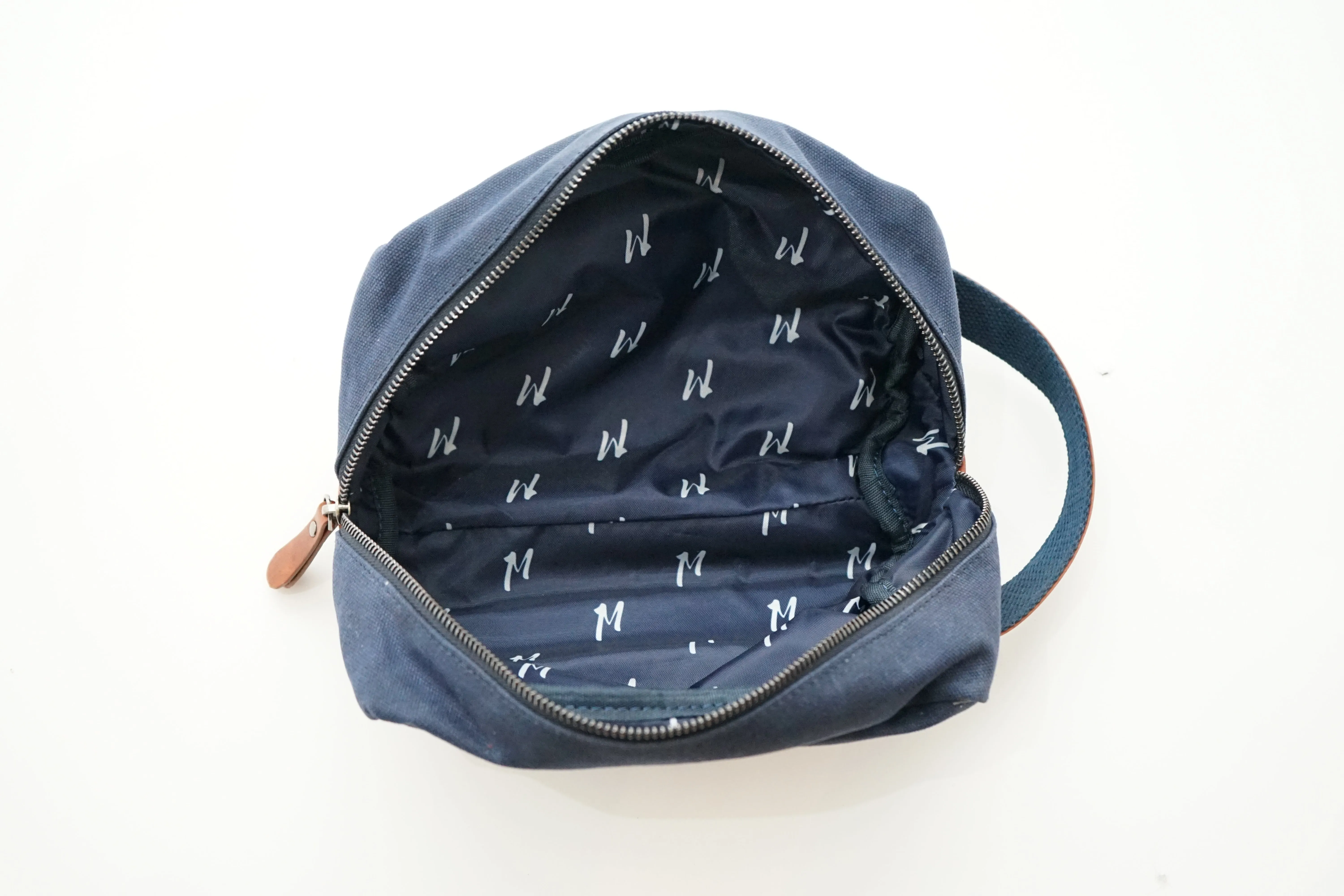 Mugsy Dopp Kit